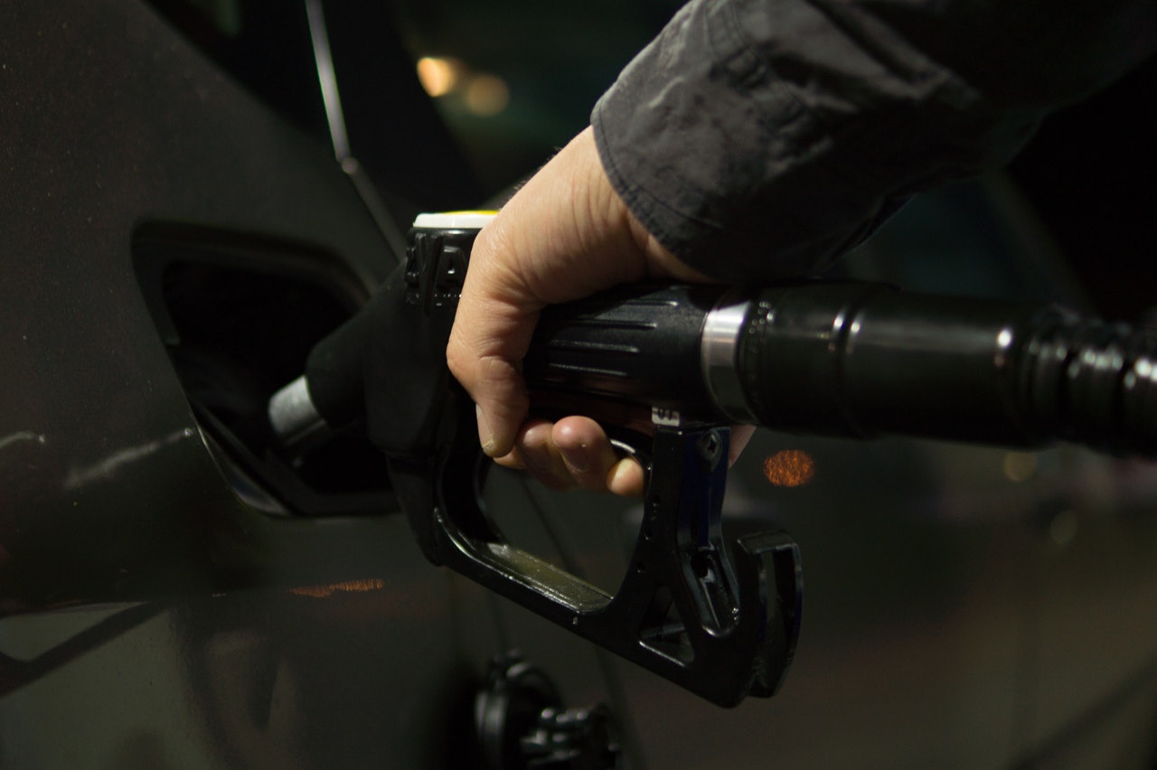 How to Save Money at the Gas Pump This Summer